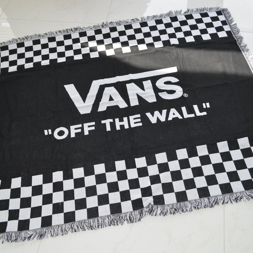 Vans picnic blancket black and white with checkers